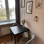 Appartement Cozy 2-room In The Center Warschau