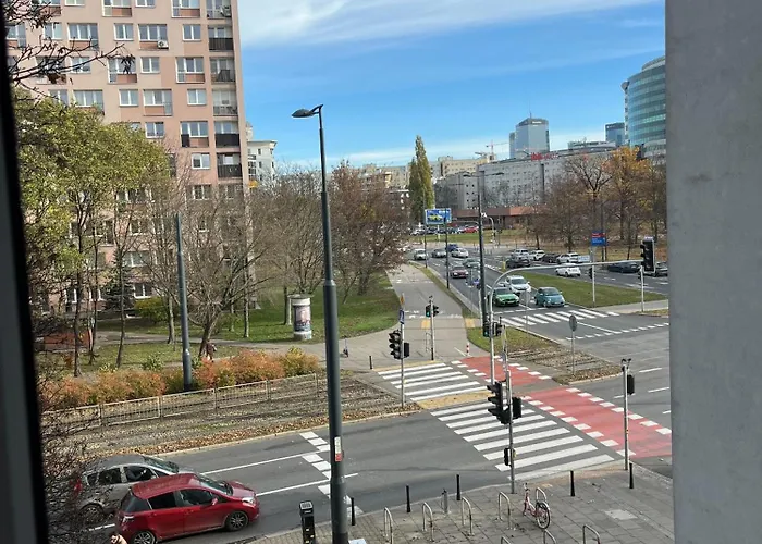 Cozy 2-room In The Center Apartment